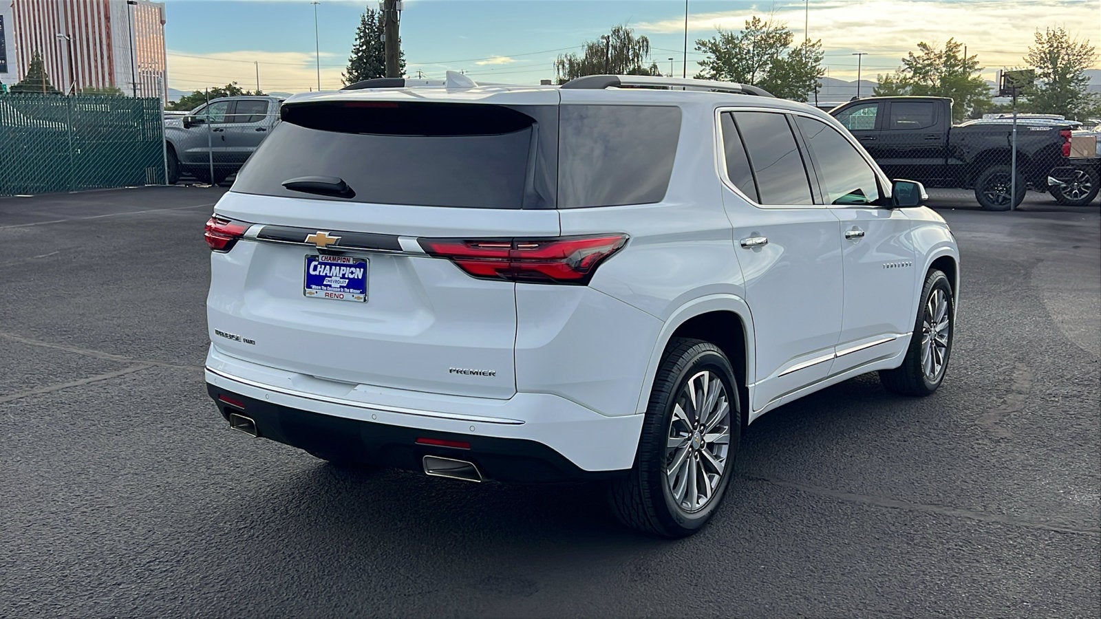 2023 Chevrolet Traverse Premier