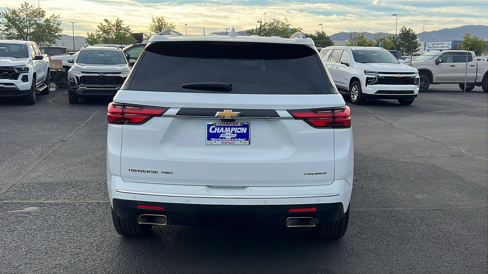2023 Chevrolet Traverse Premier