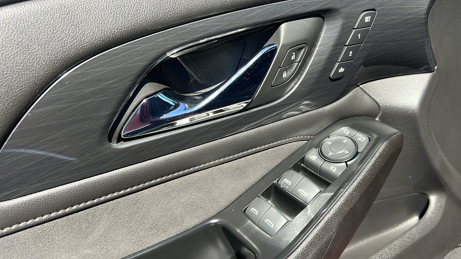 2023 Chevrolet Traverse High Country - Photo 18