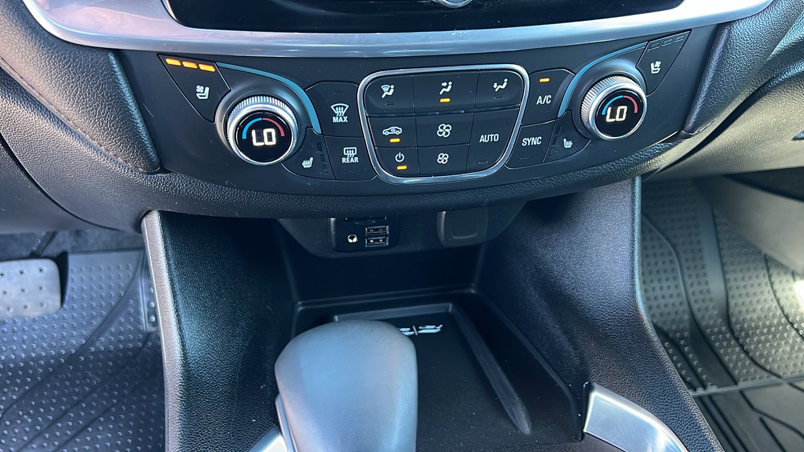 2023 Chevrolet Traverse High Country - Photo 24