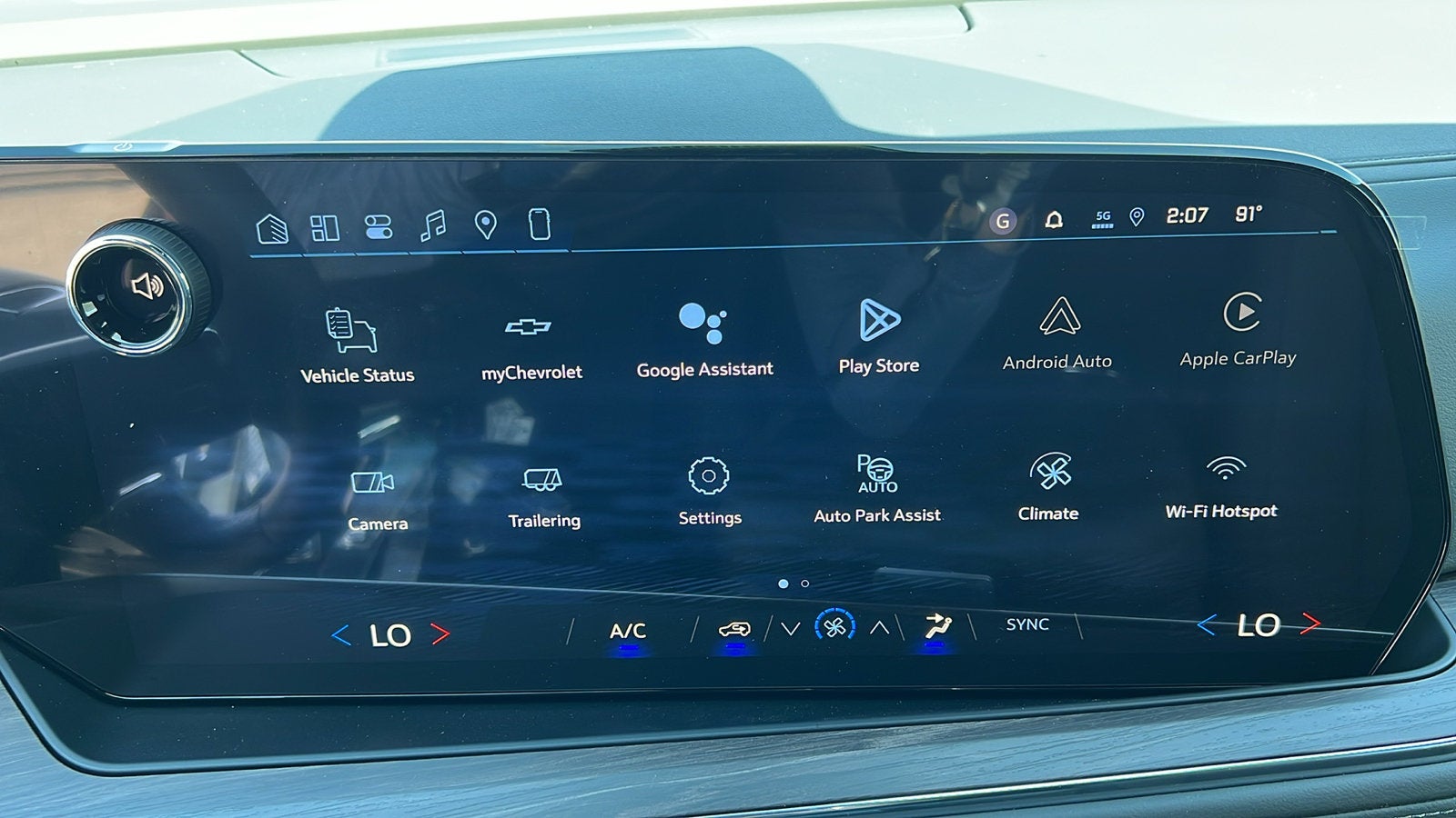 2026 Chevrolet Suburban LS - Photo 23
