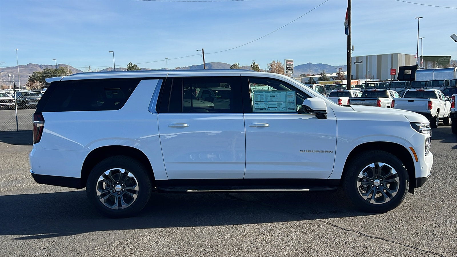 2026 Chevrolet Suburban LS