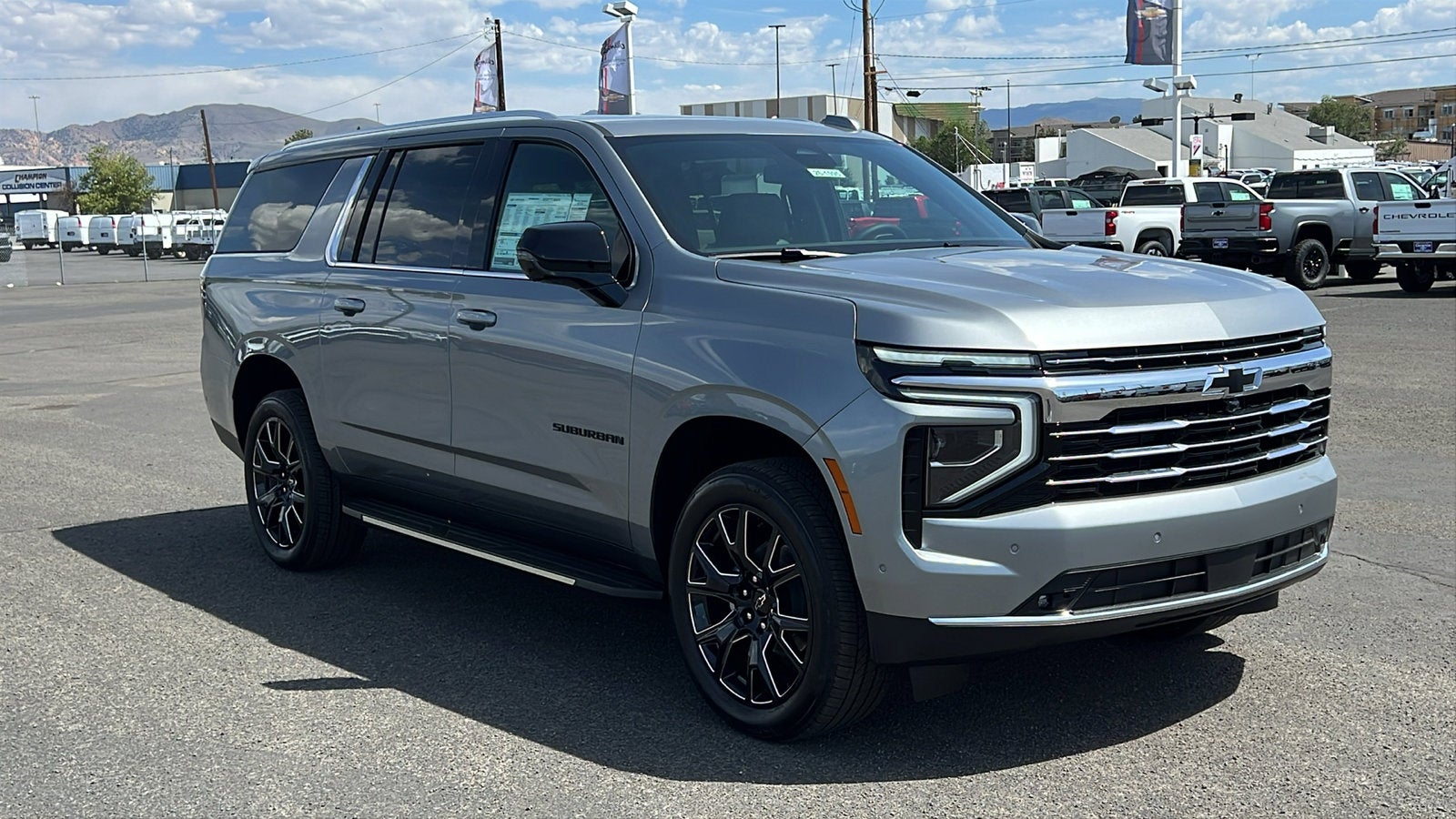 2026 Chevrolet Suburban LT