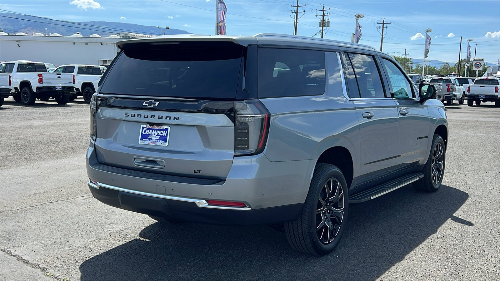 2026 Chevrolet Suburban LT