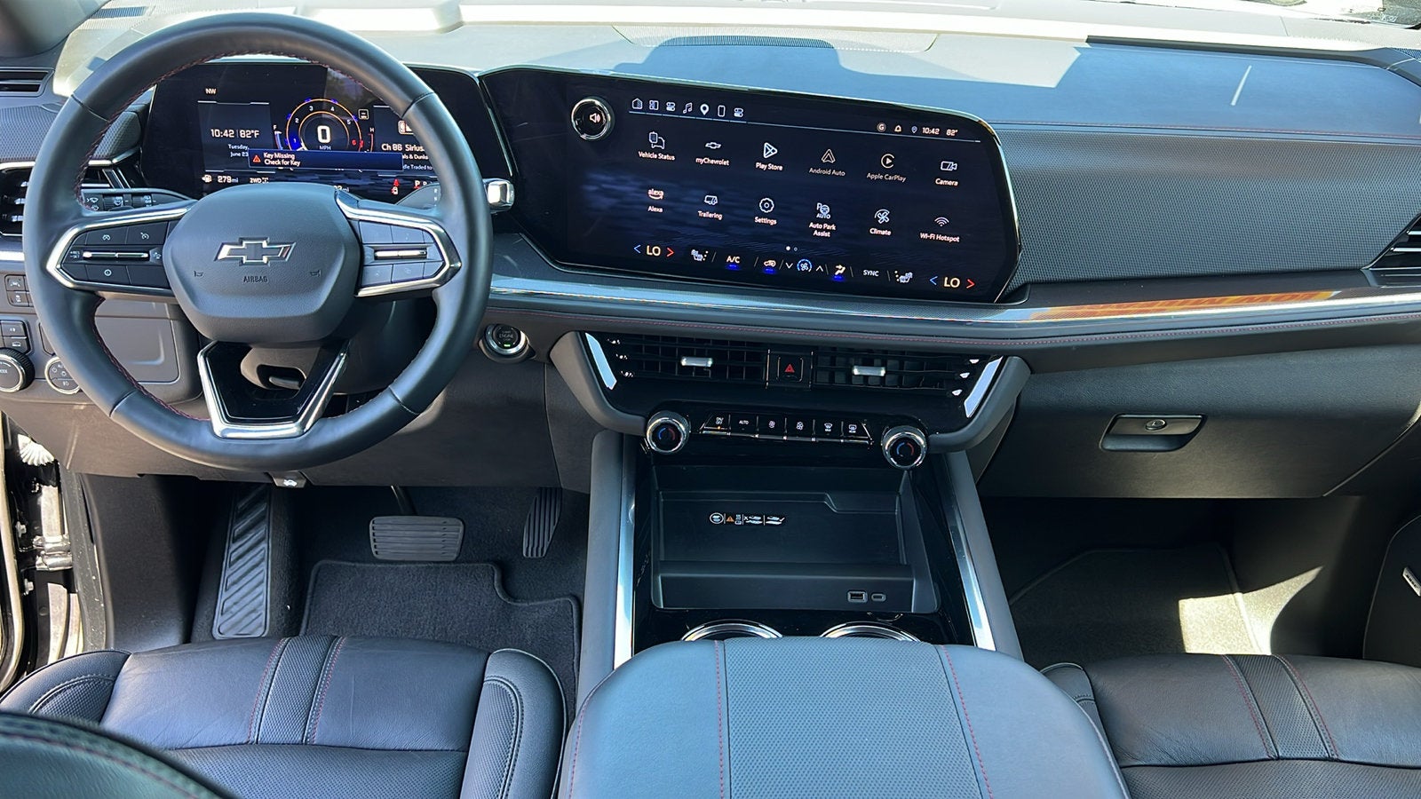 2025 Chevrolet Suburban RST