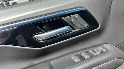 2025 Chevrolet Suburban RST