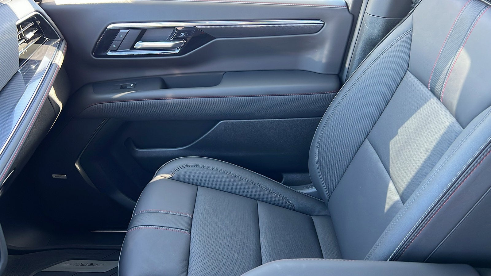 2026 Chevrolet Tahoe RST - Photo 24