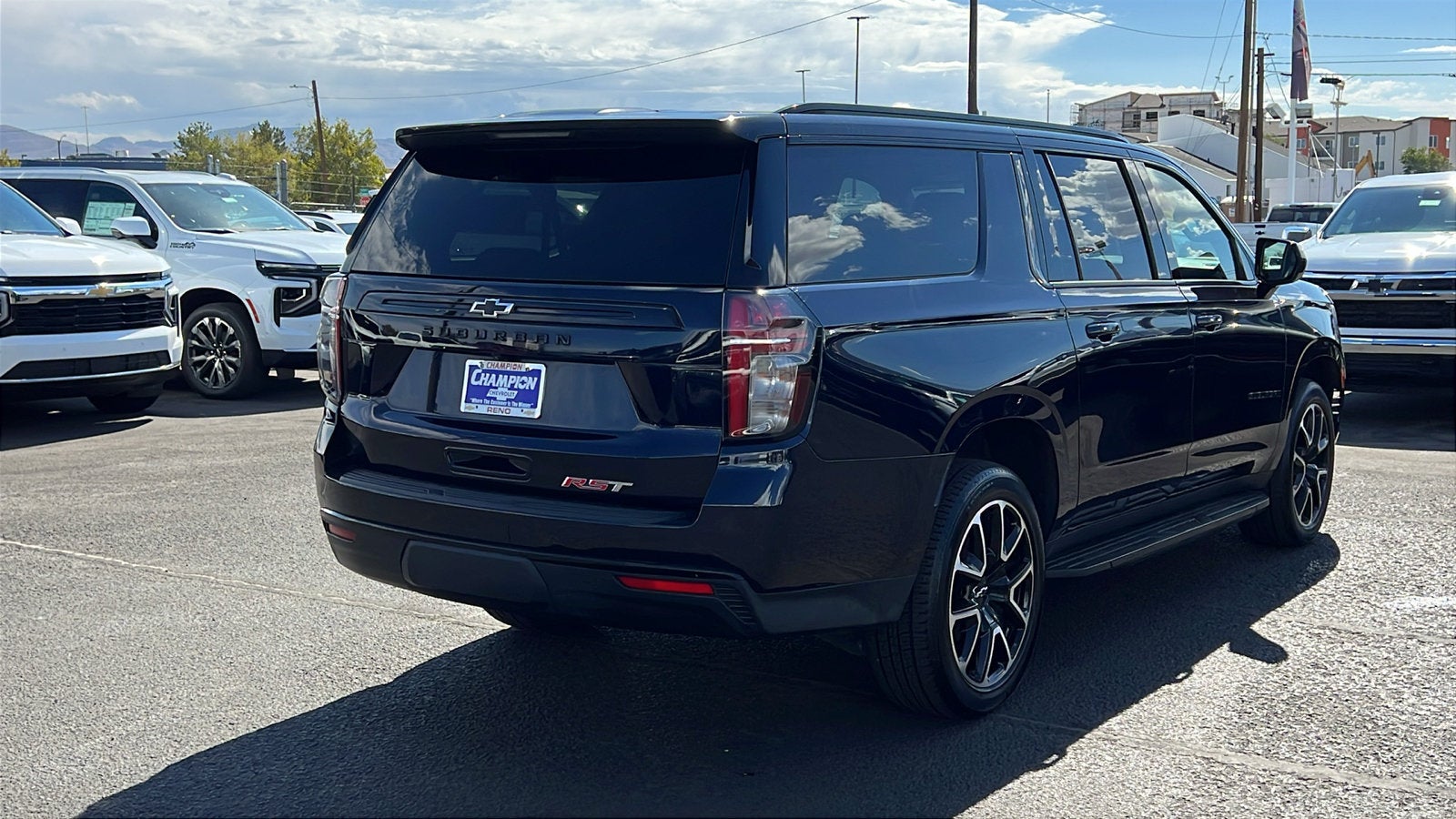2023 Chevrolet Suburban RST