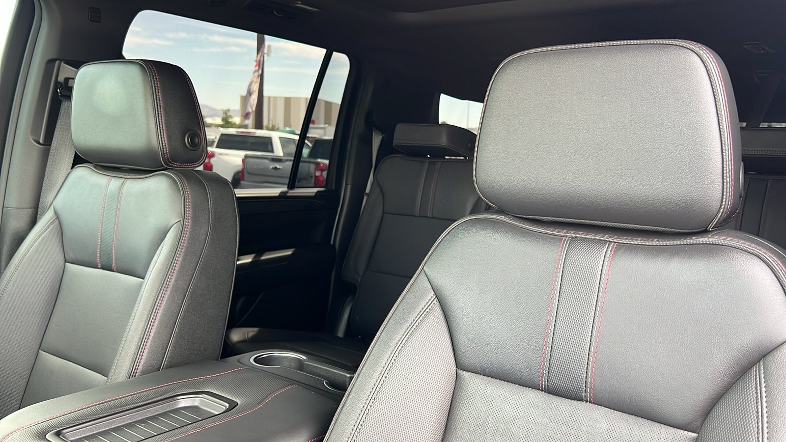 2024 Chevrolet Suburban RST