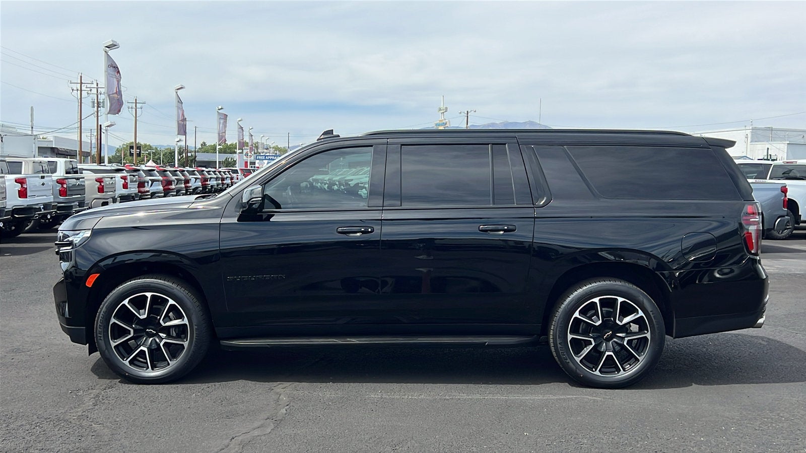 2024 Chevrolet Suburban RST