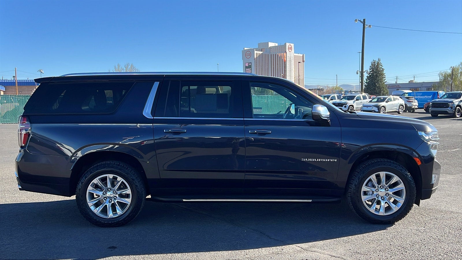 2023 Chevrolet Suburban Premier