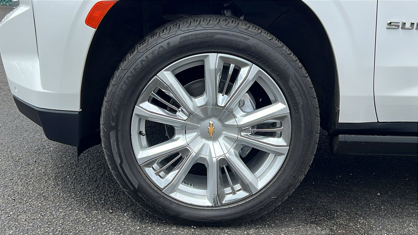 2023 Chevrolet Suburban High Country