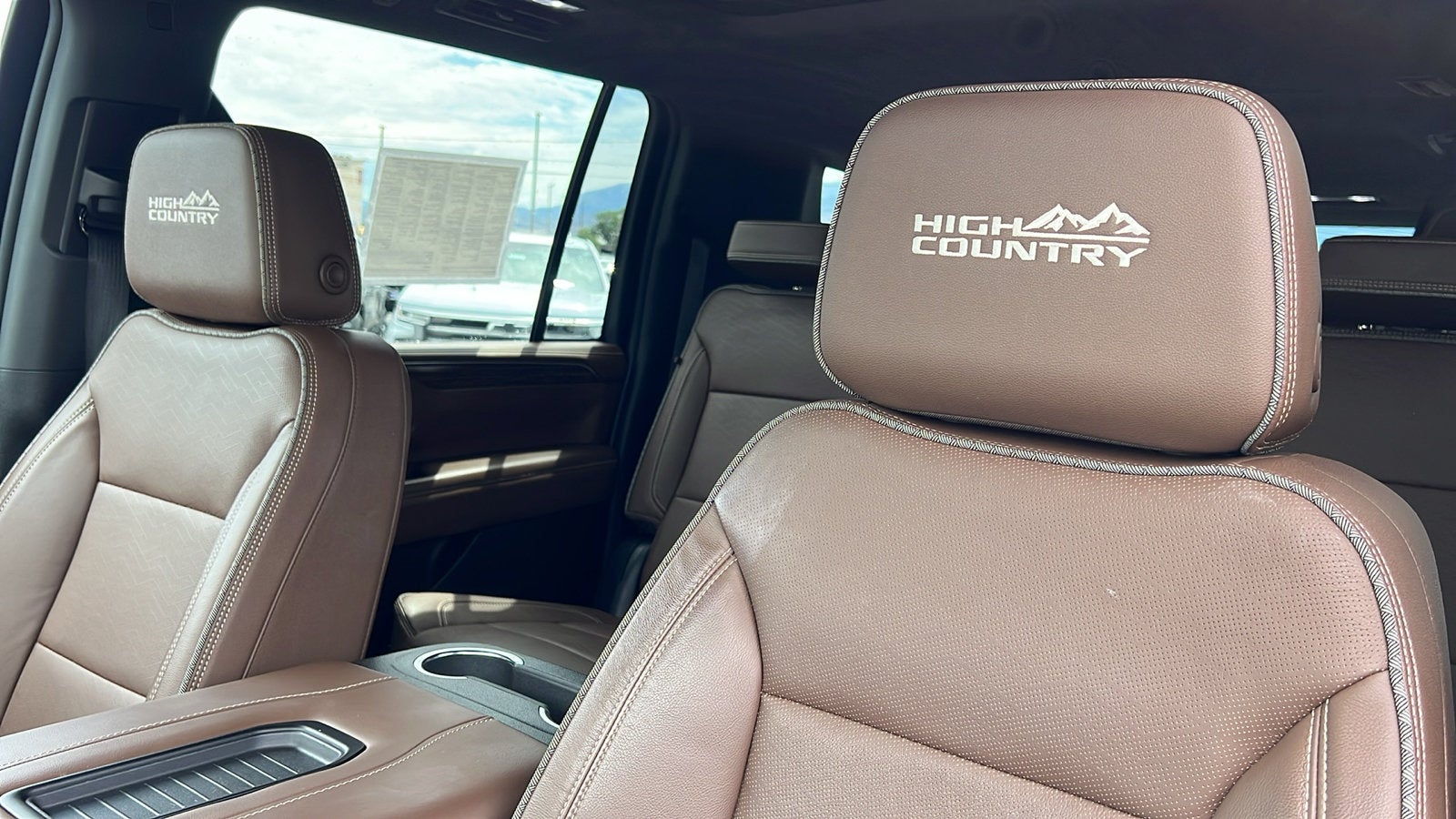 2023 Chevrolet Suburban High Country