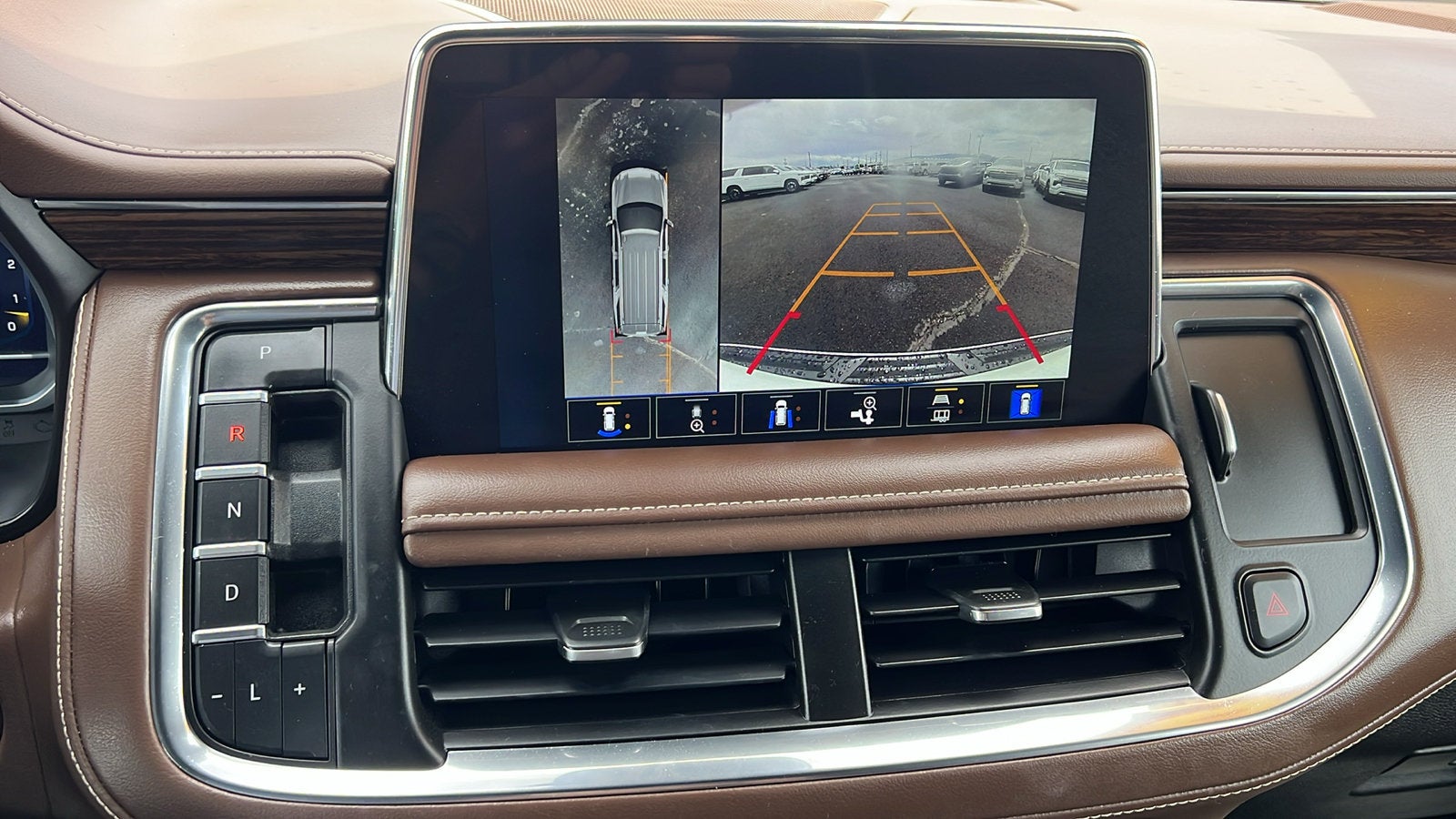 2023 Chevrolet Suburban High Country