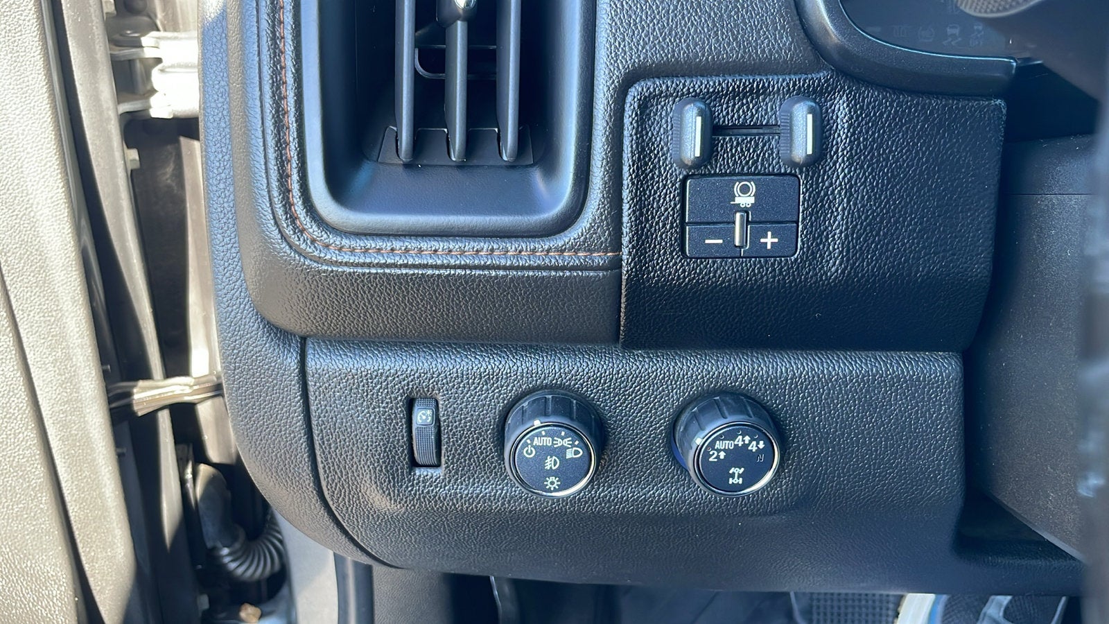 2022 GMC Canyon AT4 - Cloth