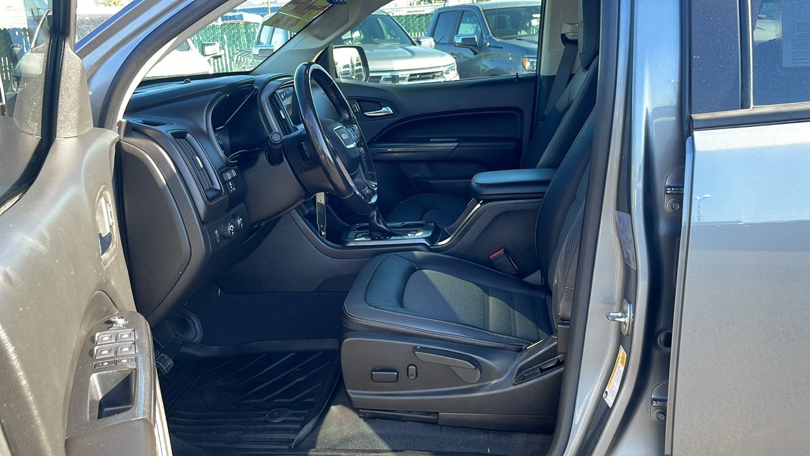 2022 GMC Canyon AT4 - Cloth