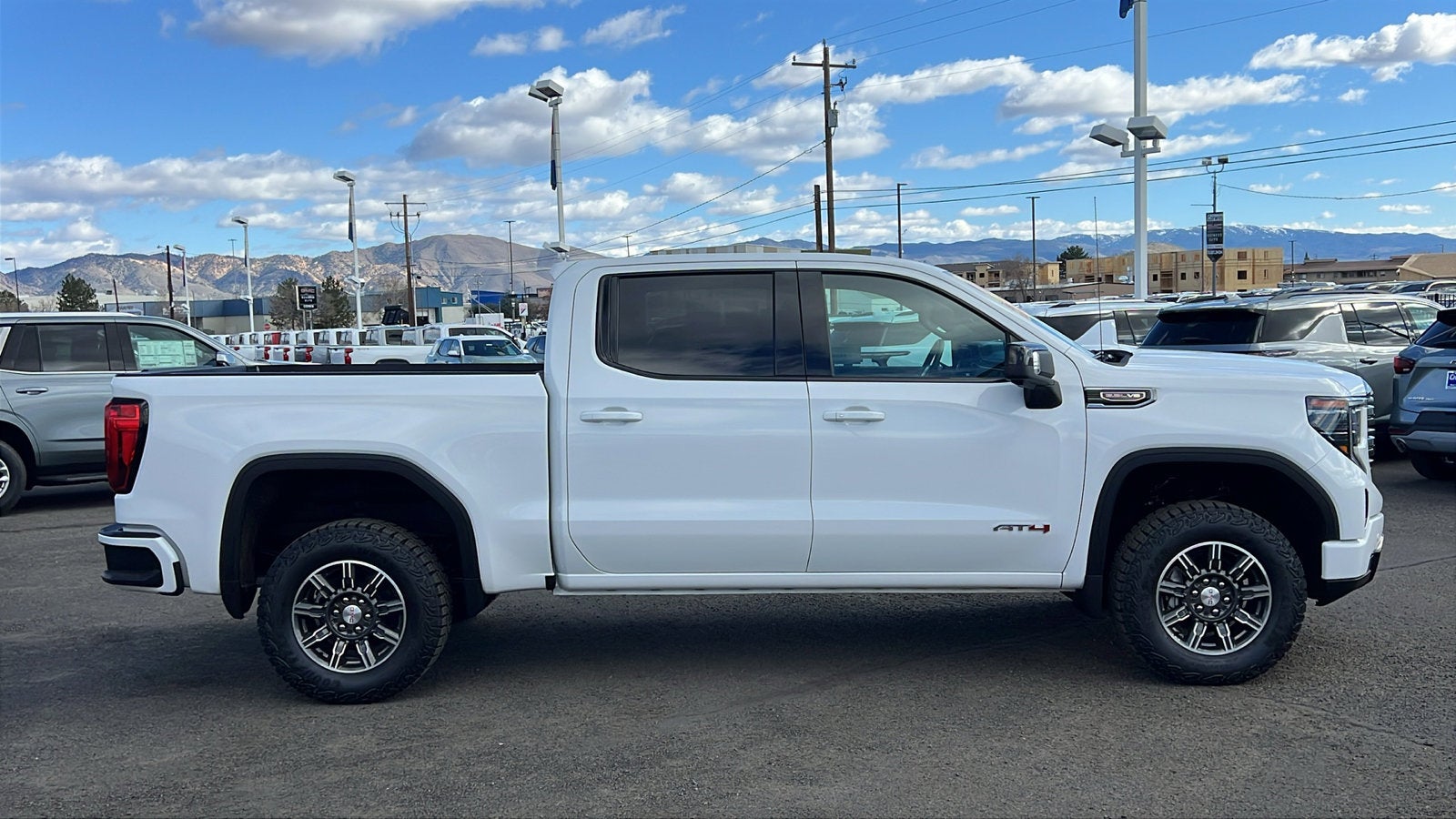 2025 GMC Sierra 1500 AT4