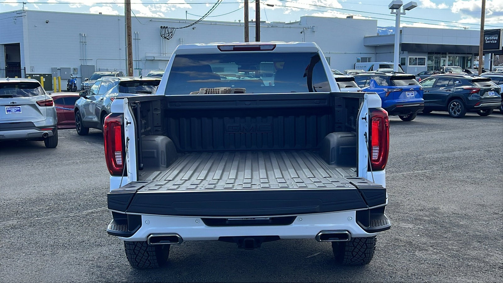 2025 GMC Sierra 1500 AT4