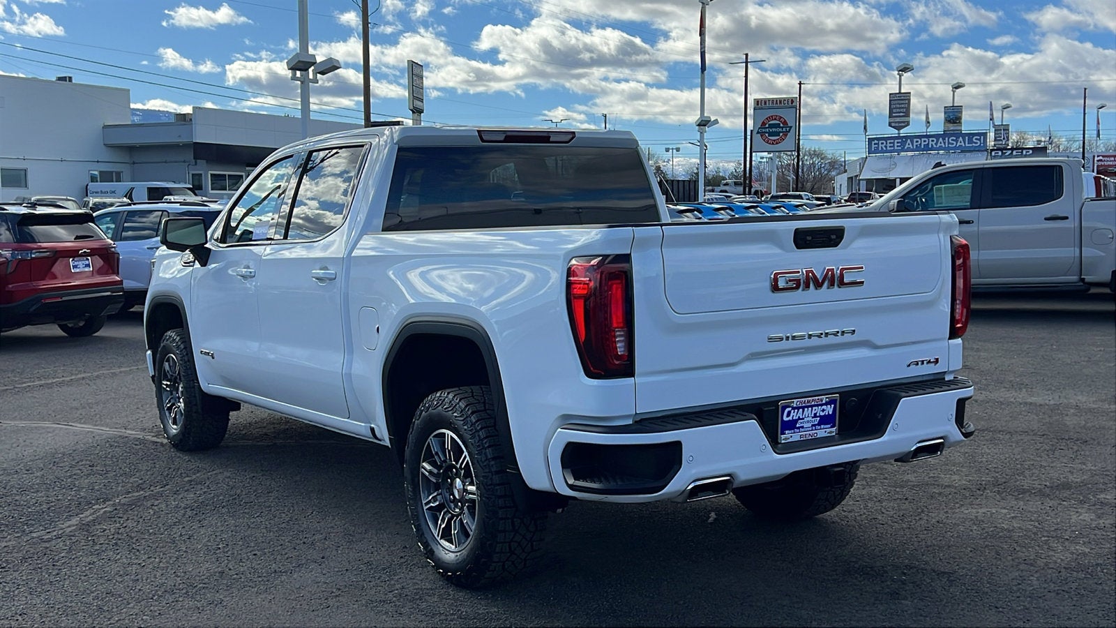 2025 GMC Sierra 1500 AT4