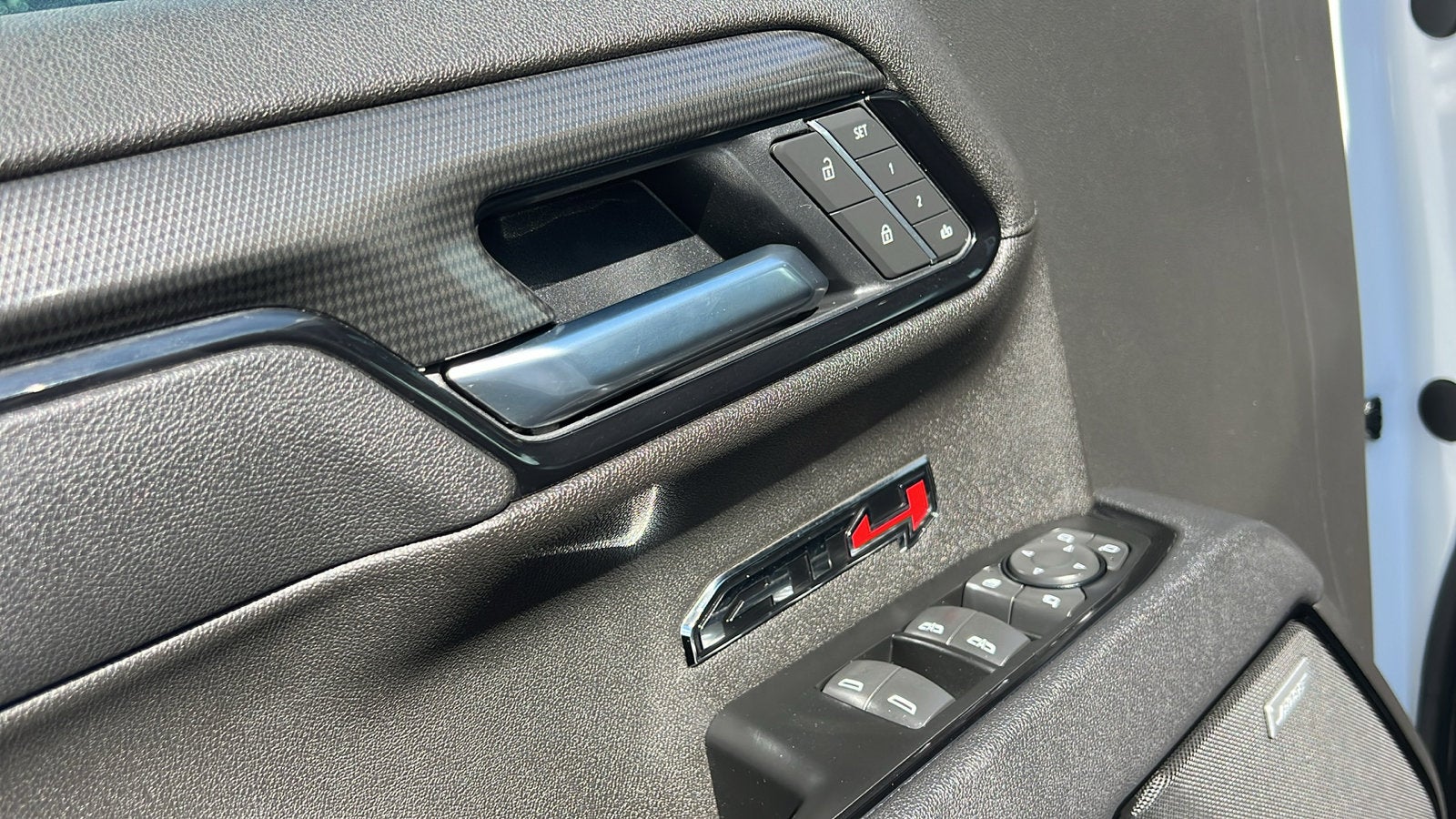 2025 GMC Sierra 1500 AT4