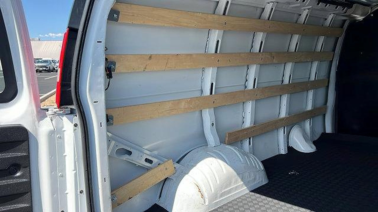 2023 GMC Savana Cargo 2500 Work Van