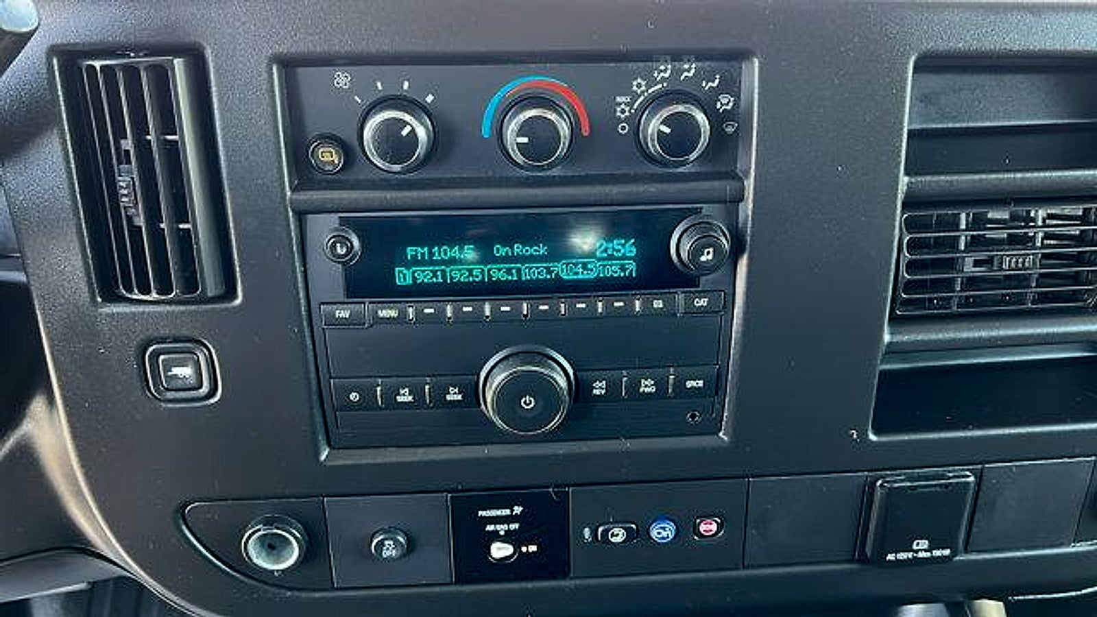 2023 GMC Savana Cargo 2500 Work Van