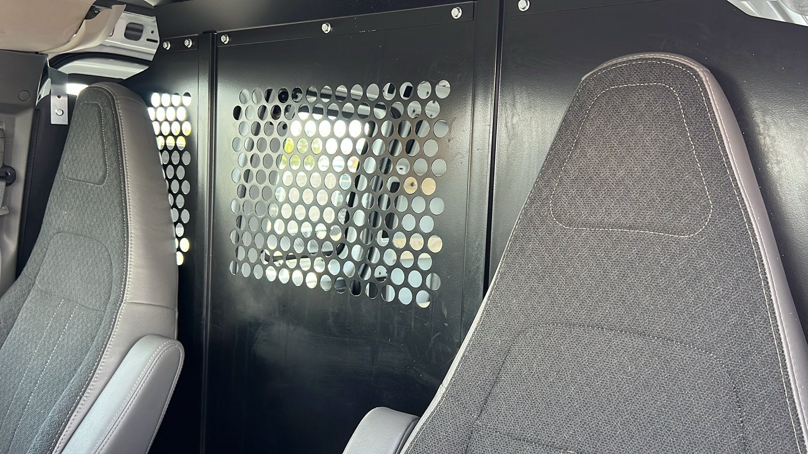 2024 GMC Savana Cargo Work Van - Photo 15