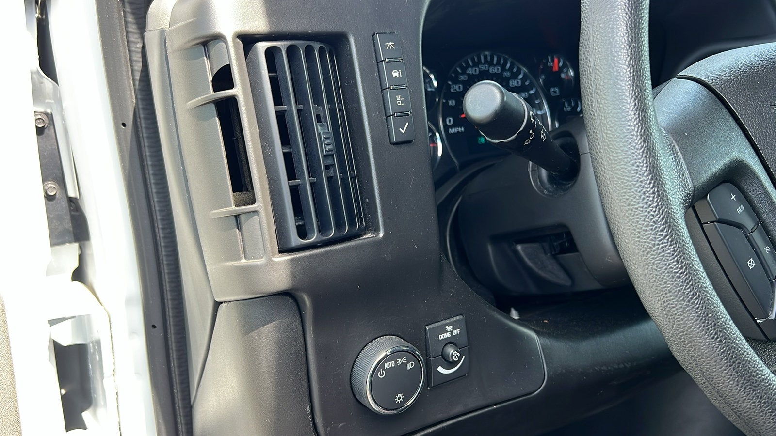 2024 GMC Savana Cargo Work Van - Photo 22