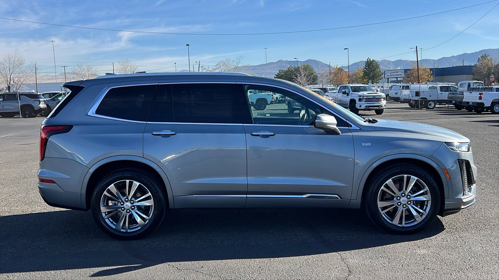 2024 Cadillac XT6 Premium Luxury