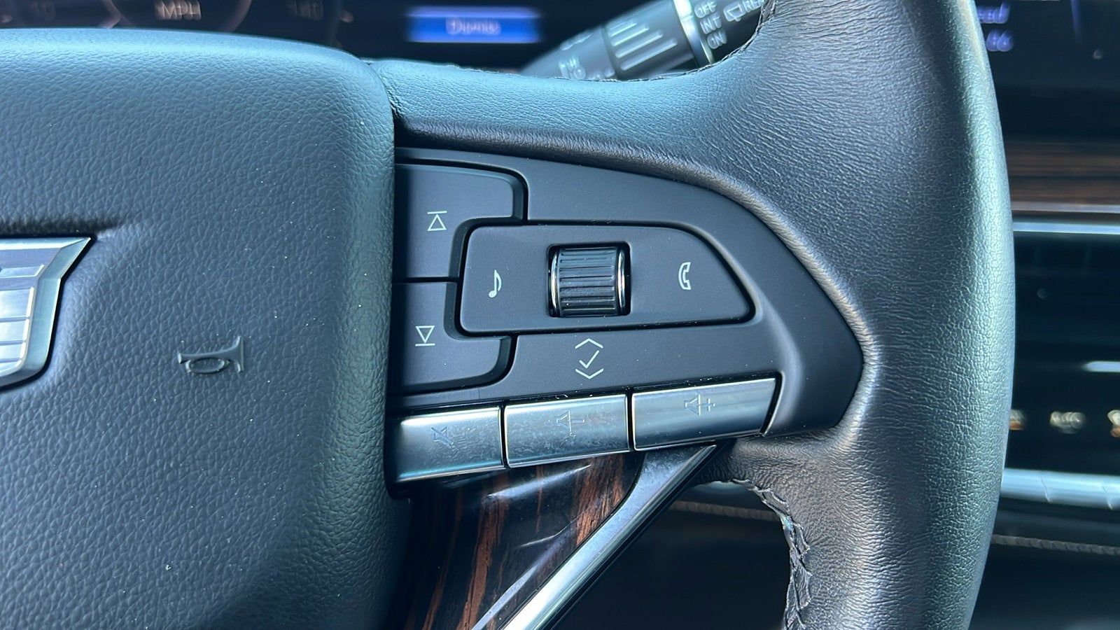 2023 Cadillac Escalade Premium Luxury - Photo 29