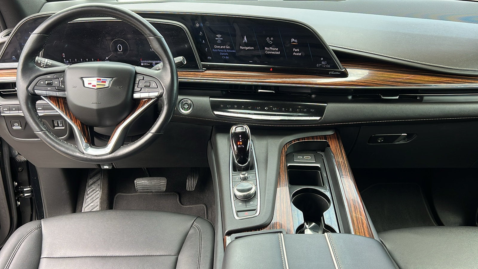 2022 Cadillac Escalade ESV Luxury