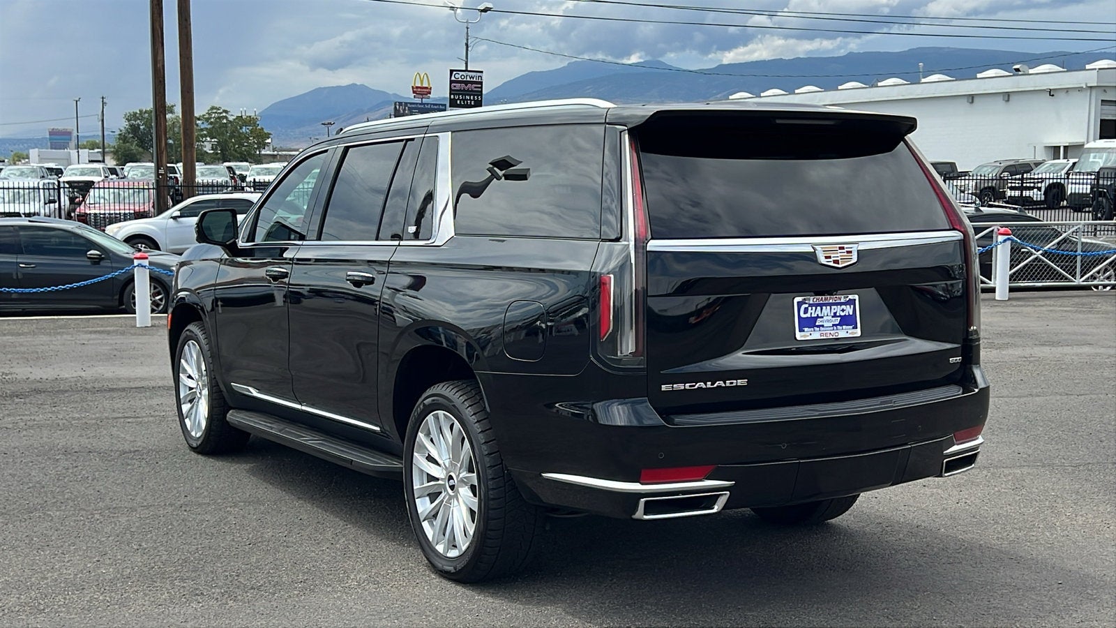 2022 Cadillac Escalade ESV Luxury - Photo 7