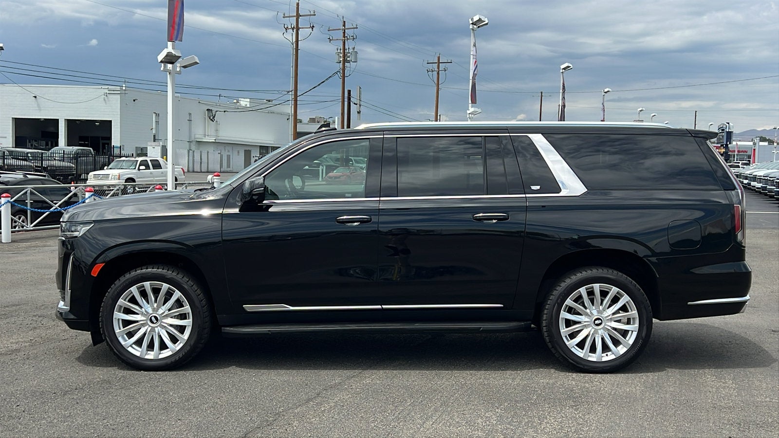 2022 Cadillac Escalade ESV Luxury - Photo 8