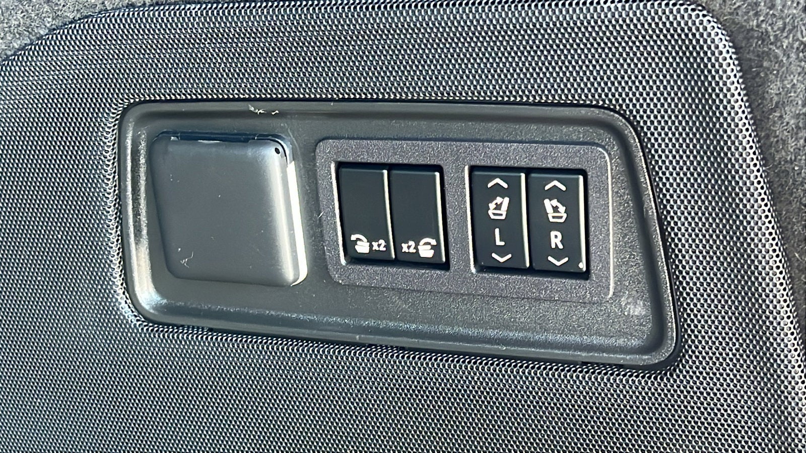 2024 Cadillac Escalade ESV Premium Luxury