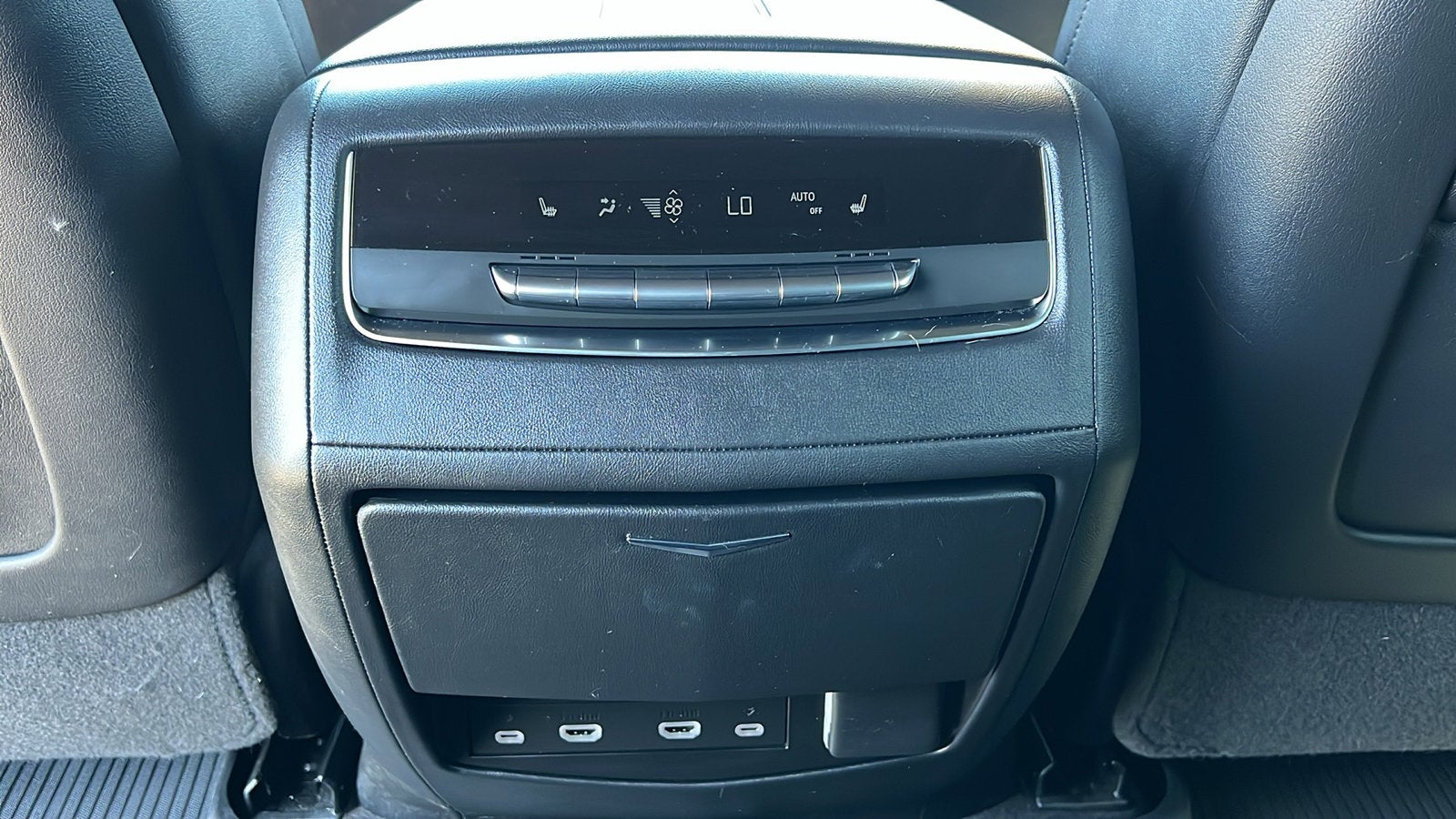 2024 Cadillac Escalade ESV Premium Luxury
