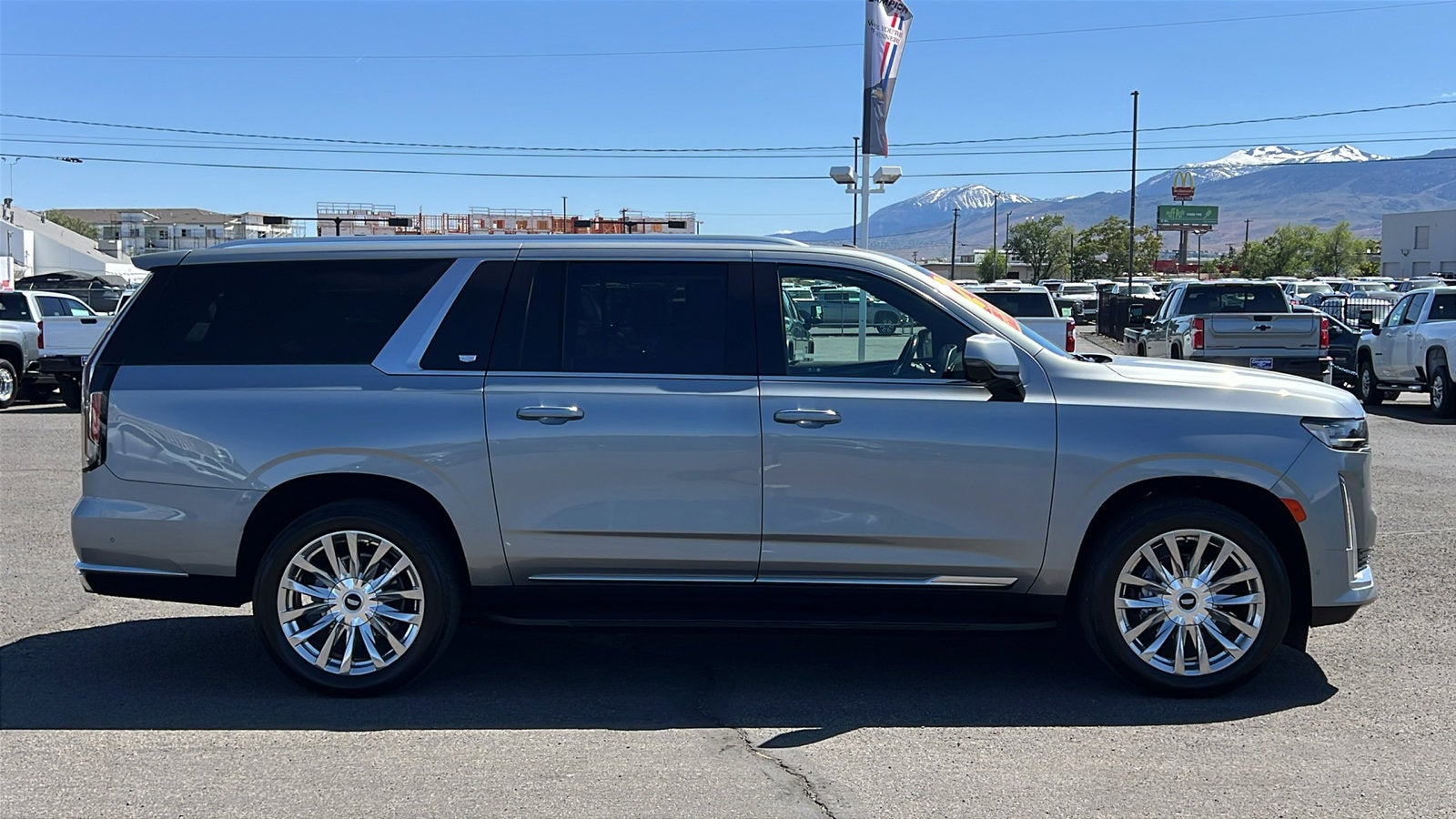 2024 Cadillac Escalade ESV Premium Luxury
