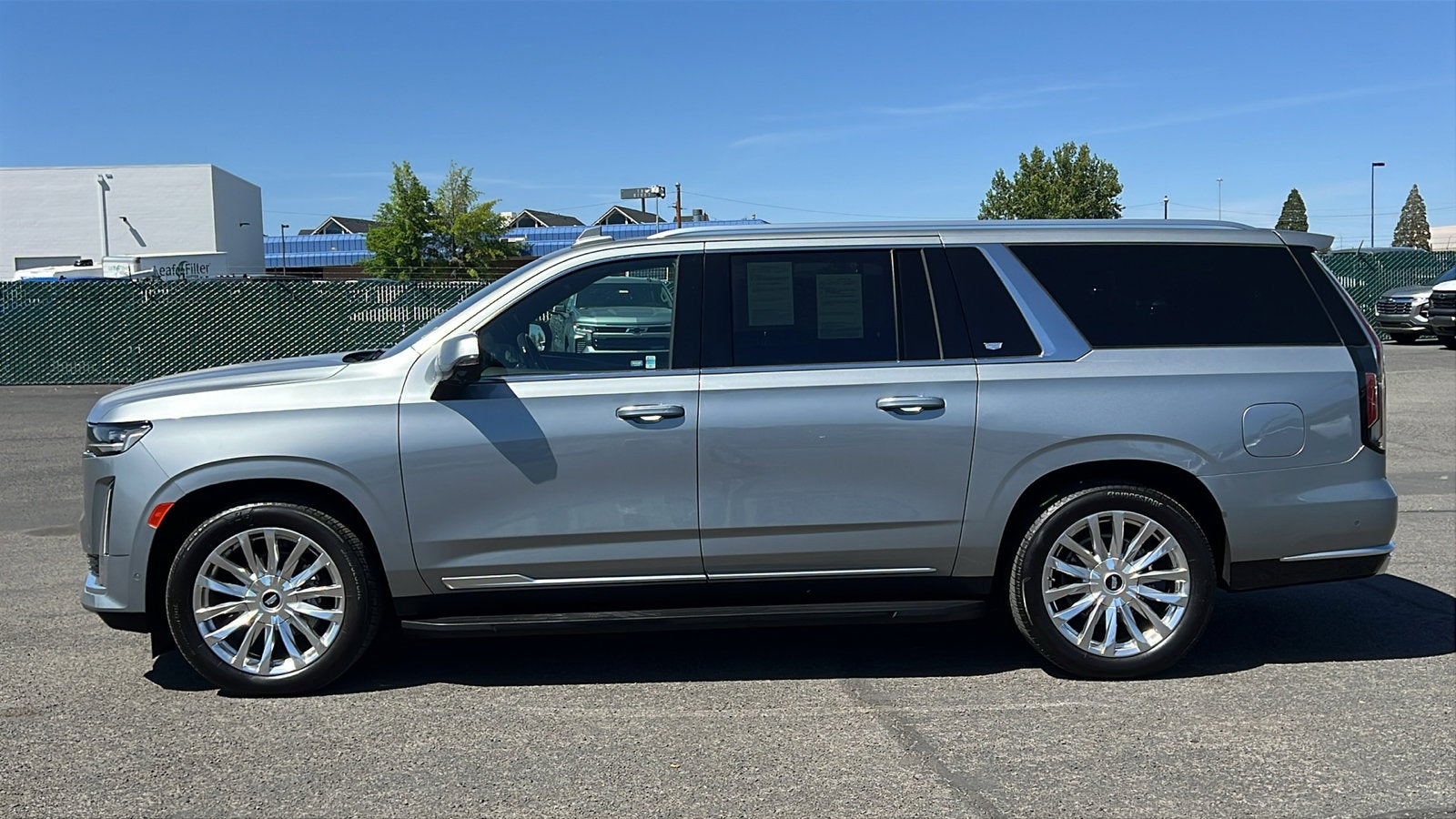 2024 Cadillac Escalade ESV Premium Luxury