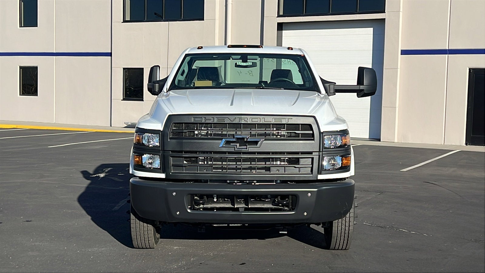2025 Chevrolet Silverado 5500 HD Work Truck
