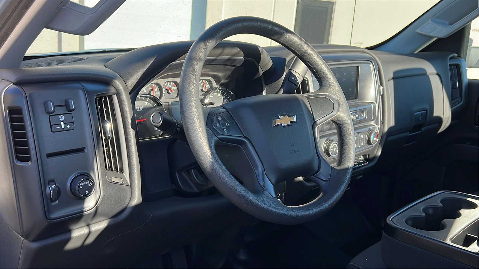 2025 Chevrolet Silverado 5500 HD Work Truck