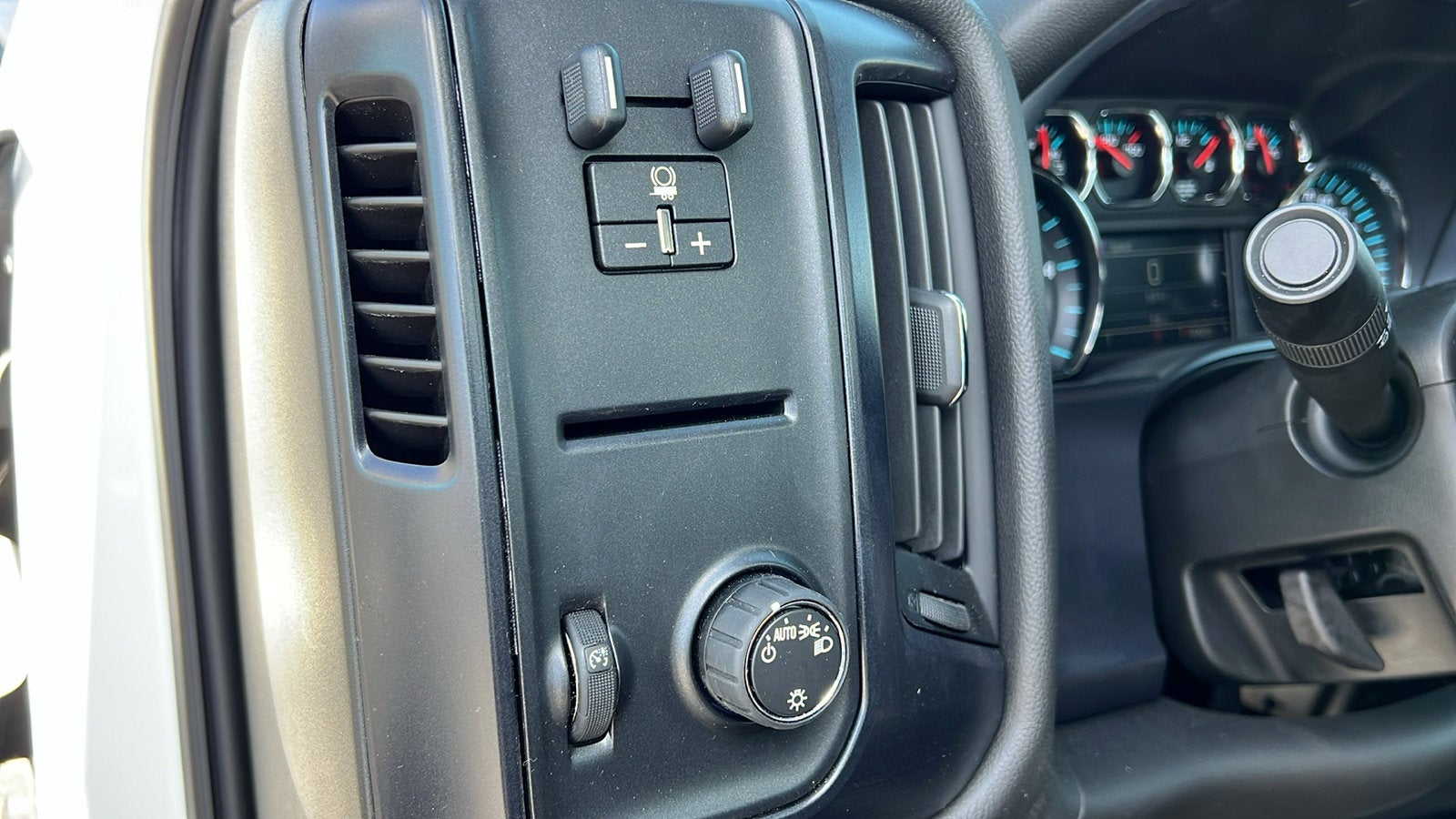 2024 Chevrolet Silverado 5500 HD Work Truck