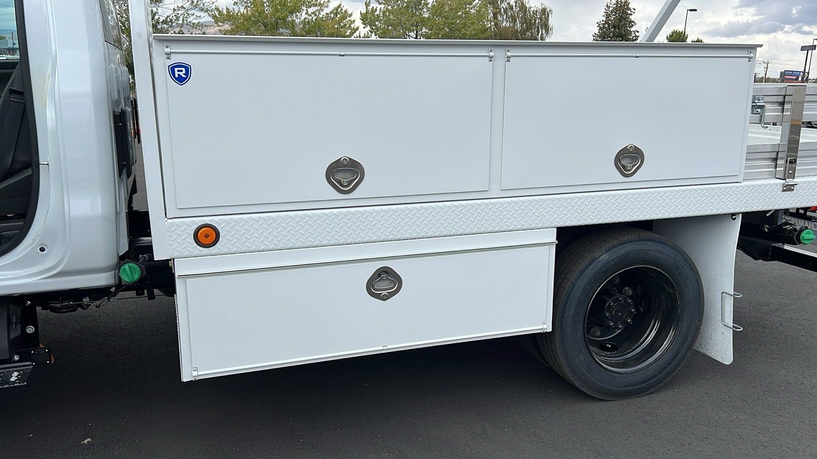 2024 Chevrolet Silverado 5500 HD Work Truck