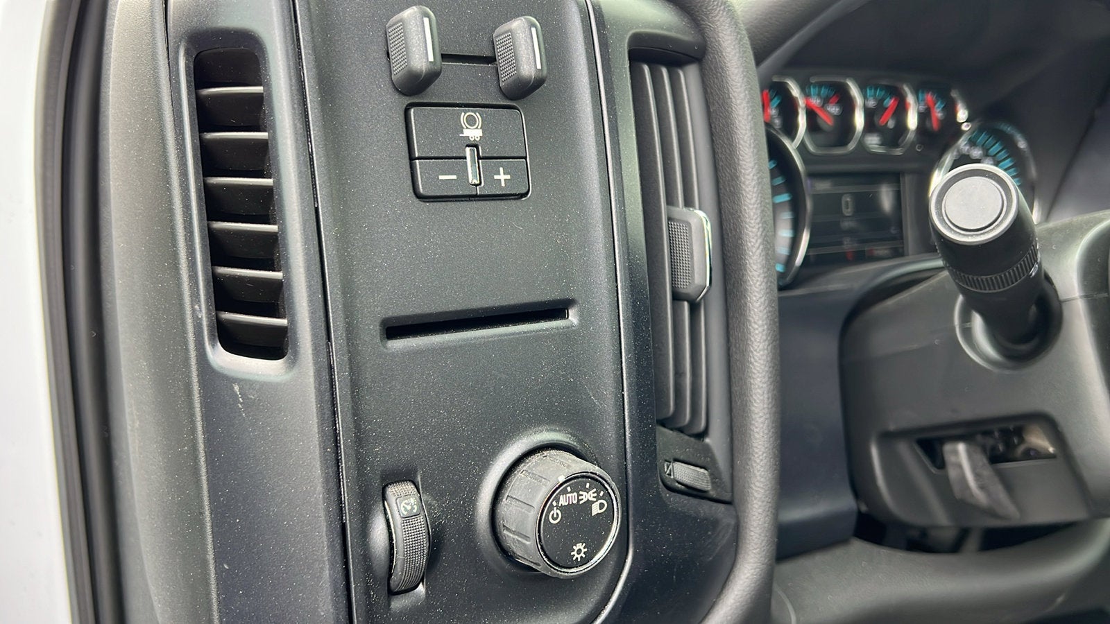 2024 Chevrolet Silverado 5500 HD Work Truck