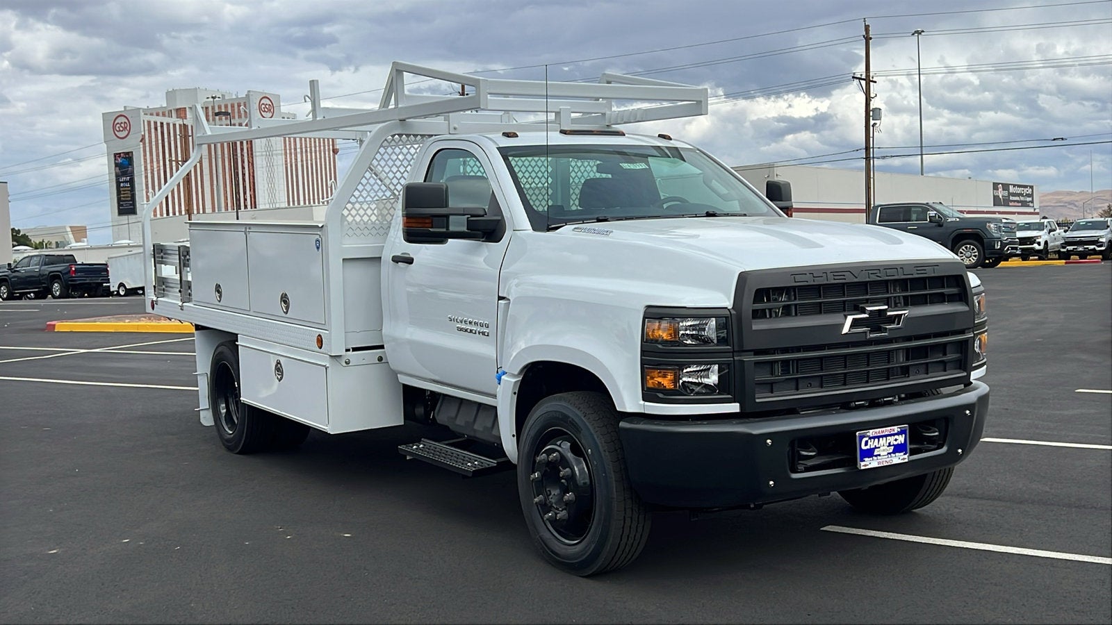 2024 Chevrolet Silverado 5500 HD Work Truck