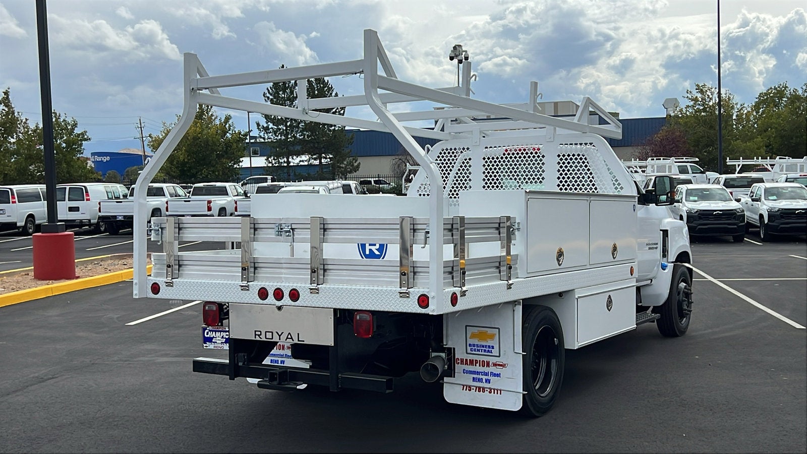 2024 Chevrolet Silverado 5500 HD Work Truck