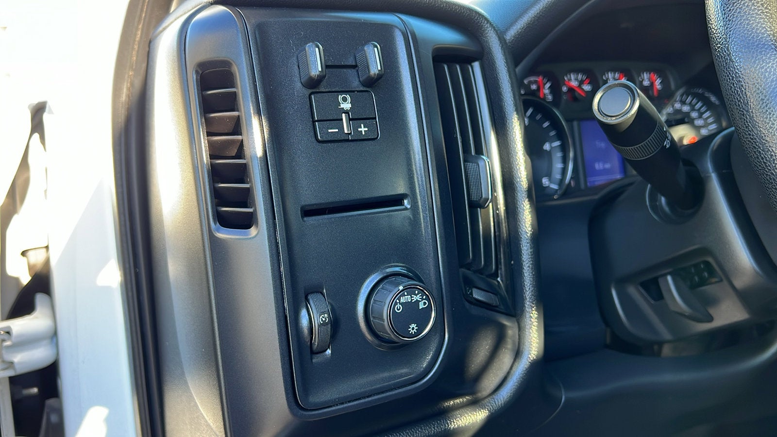 2022 Chevrolet Silverado 6500 HD Work Truck