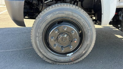 2025 Chevrolet Silverado 5500 HD Work Truck