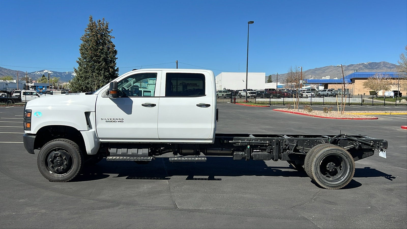 2026 Chevrolet Silverado 5500 HD Work Truck