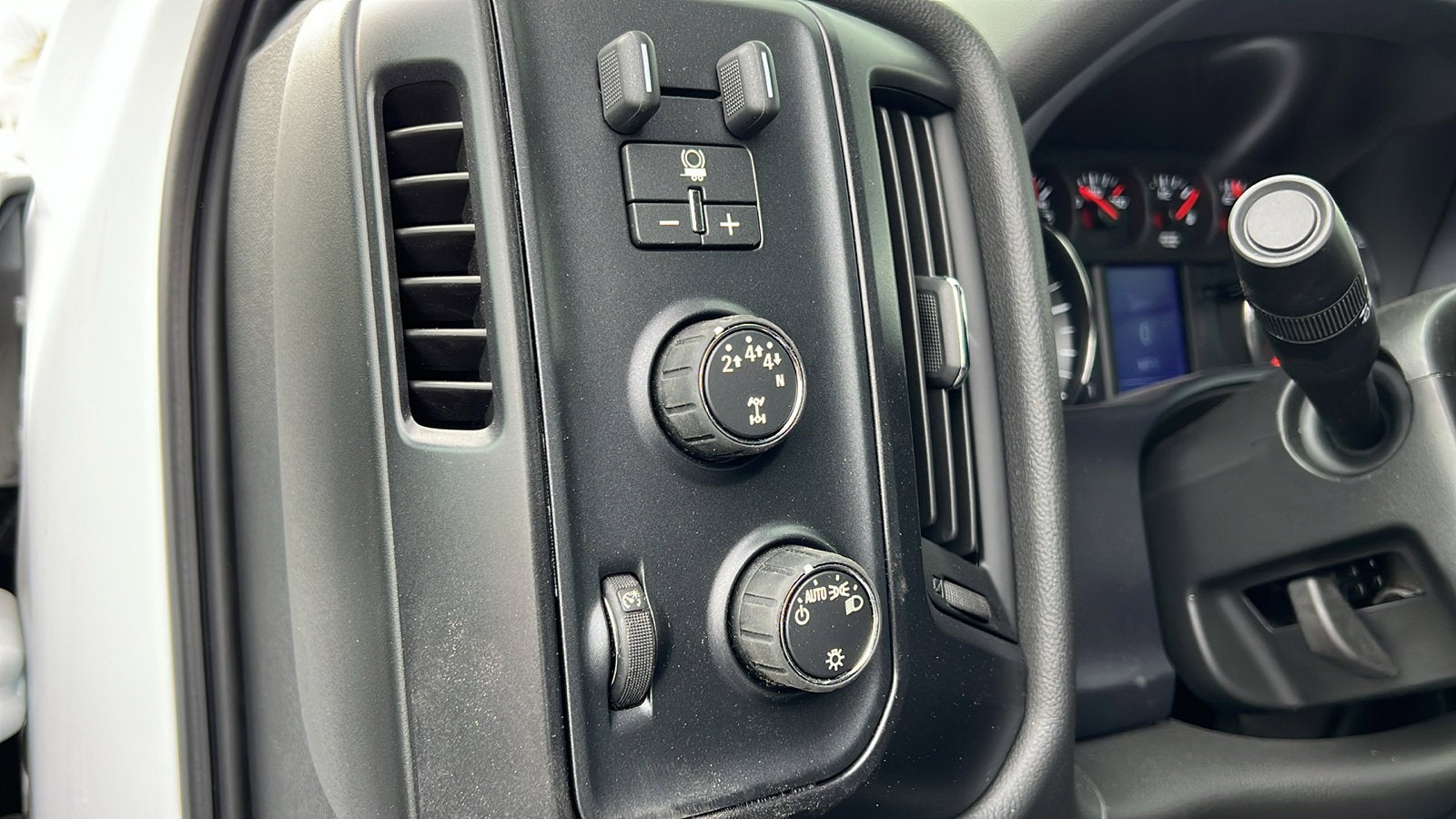 2025 Chevrolet Silverado 5500 HD Work Truck