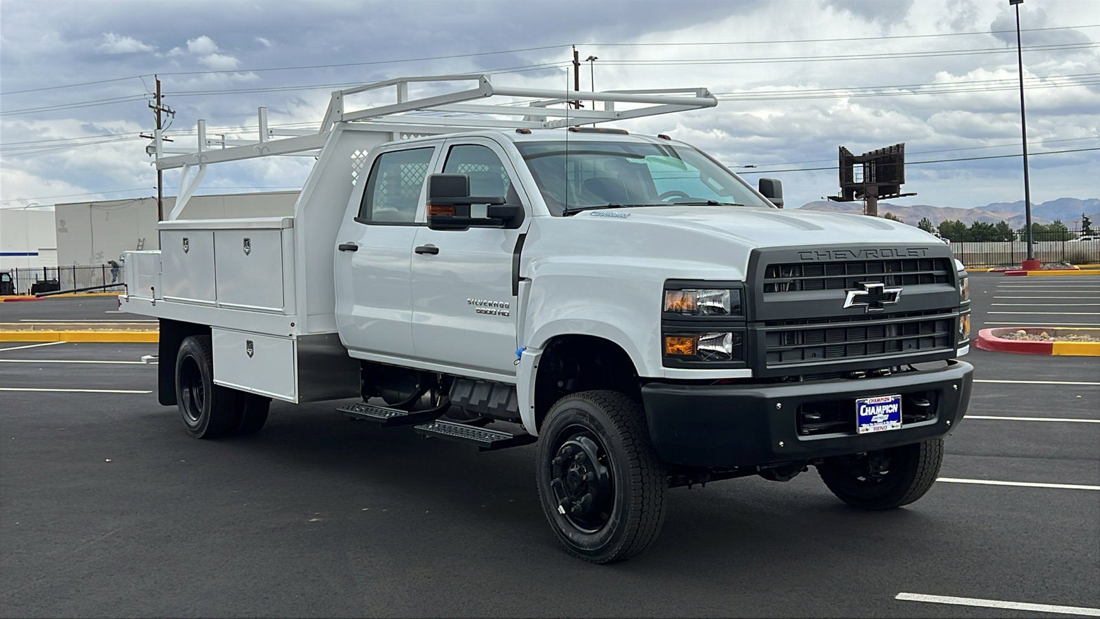 2025 Chevrolet Silverado 5500 HD Work Truck