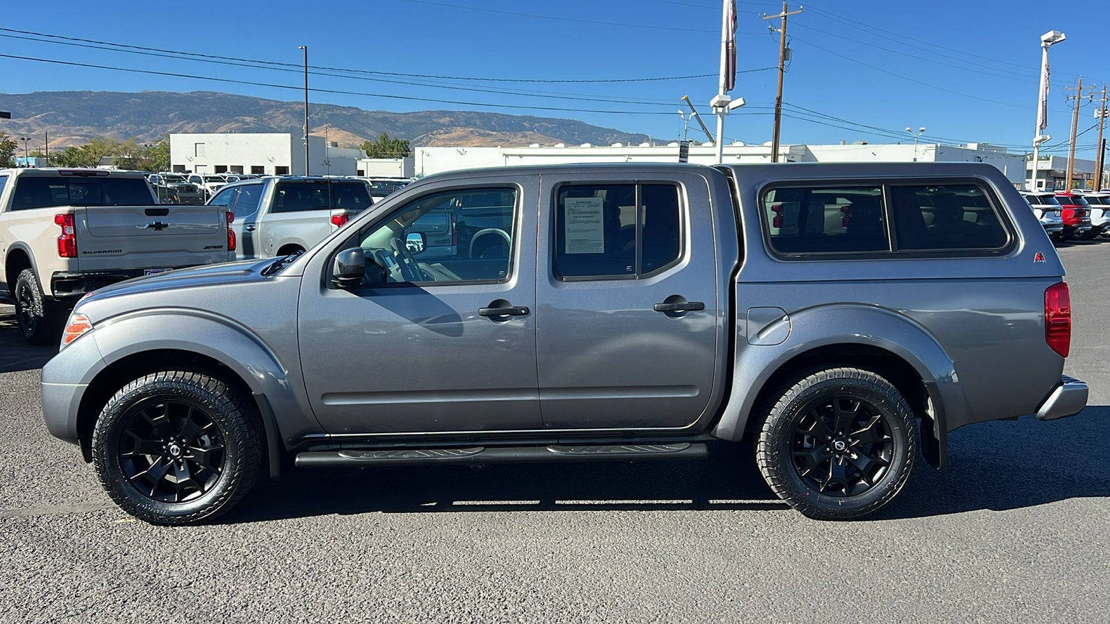 2021 Nissan Frontier Crew Cab SV 4x4